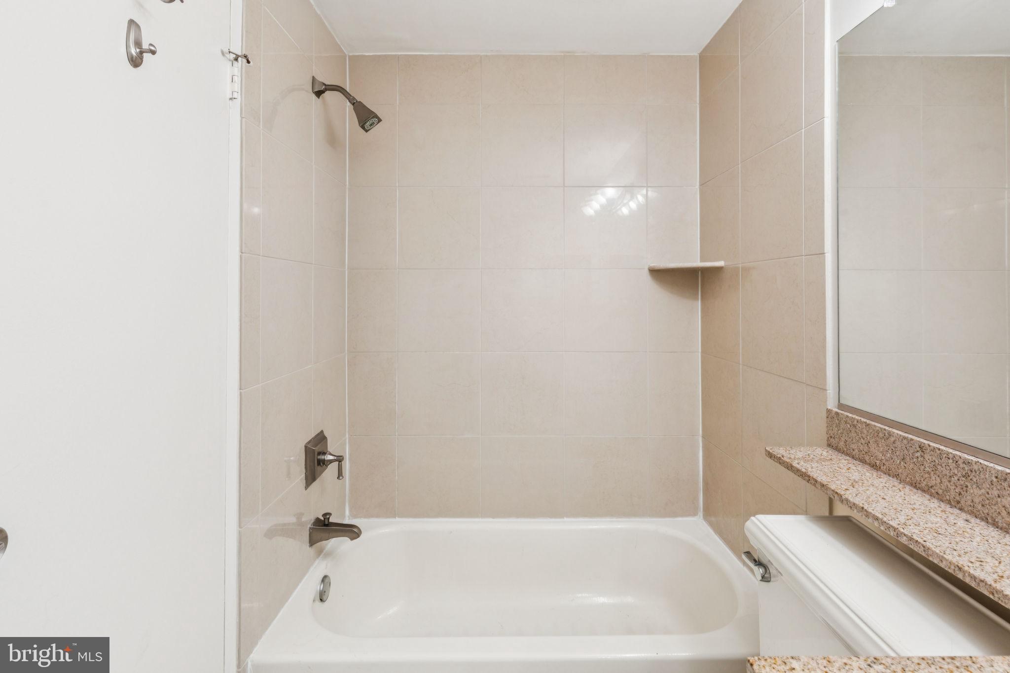 2429 Locust Street, Unit 602 Philadelphia, PA 19103 - Photo 14 of 26