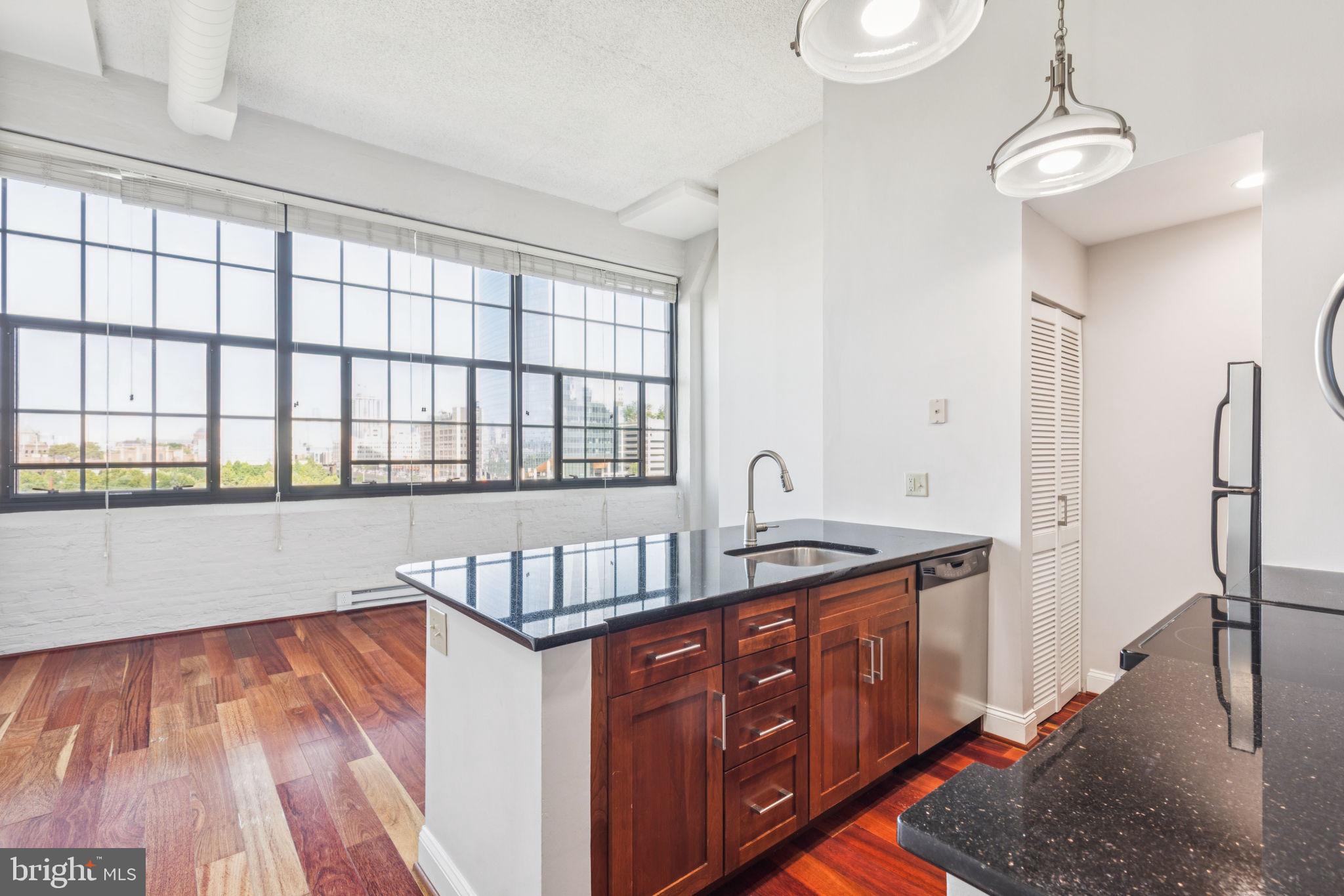 2429 Locust Street, Unit 602 Philadelphia, PA 19103 - Photo 2 of 26