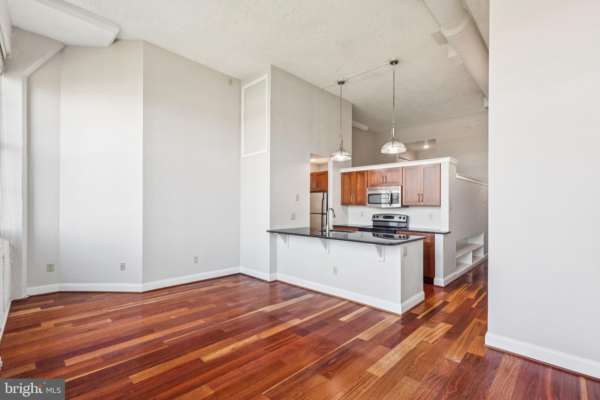 2429 Locust Street, Unit 602 Philadelphia, PA 19103 - Photo 4 of 26