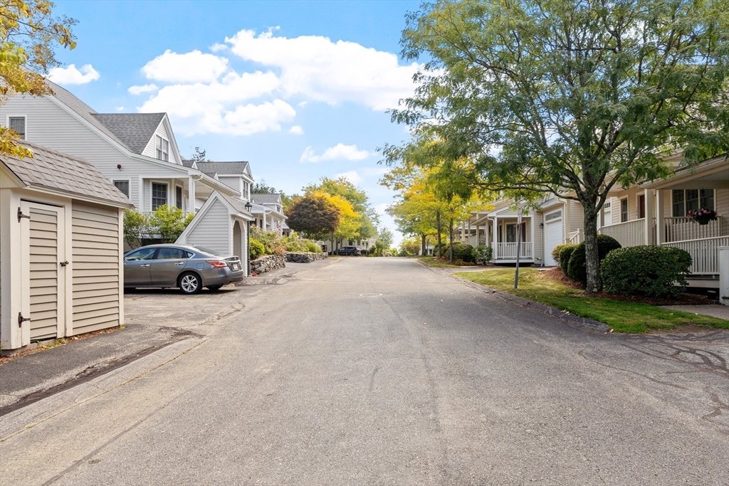 10 Charnstaff Lane, Unit 204 Billerica, MA 01821 - Photo 38 of 40