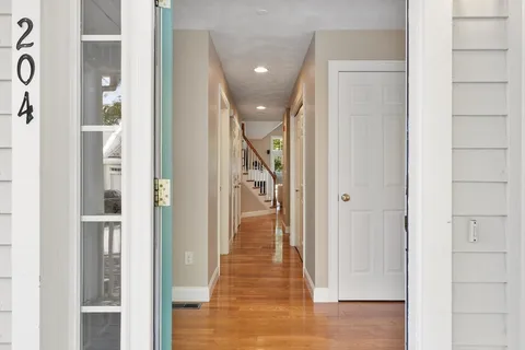 $629,000 | 10 Charnstaff Lane, Unit 204, Billerica, MA 01821