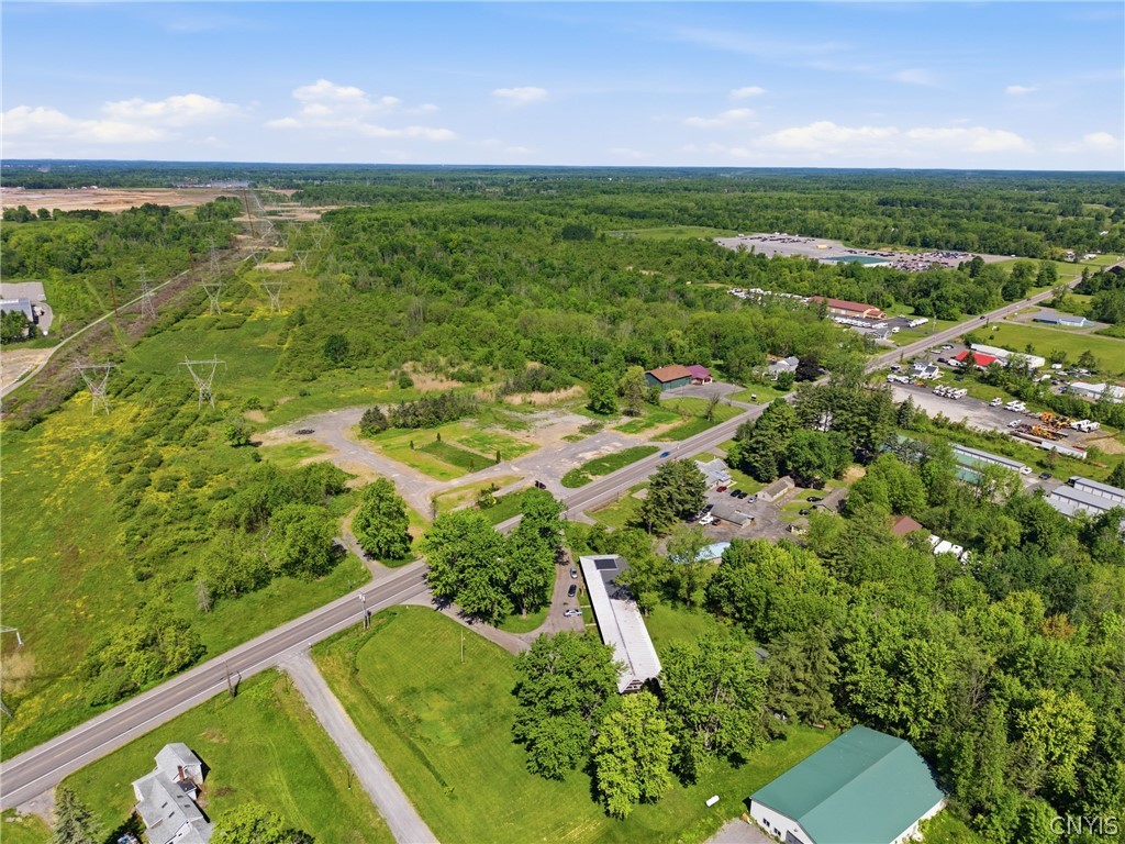 8766 Brewerton Road Cicero, NY 13029 - Photo 9 of 16