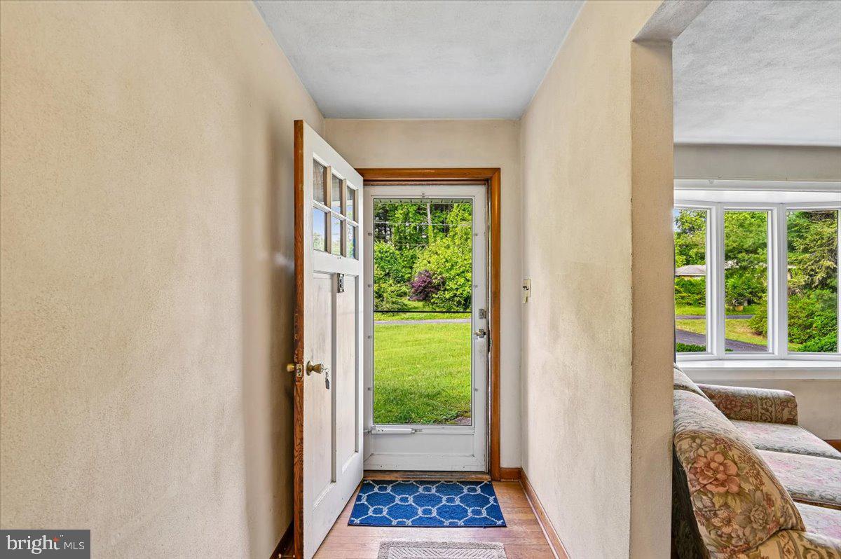 1509 Duvall Road Annapolis, MD 21409 - Photo 15 of 39 a view of entryway with wooden floor