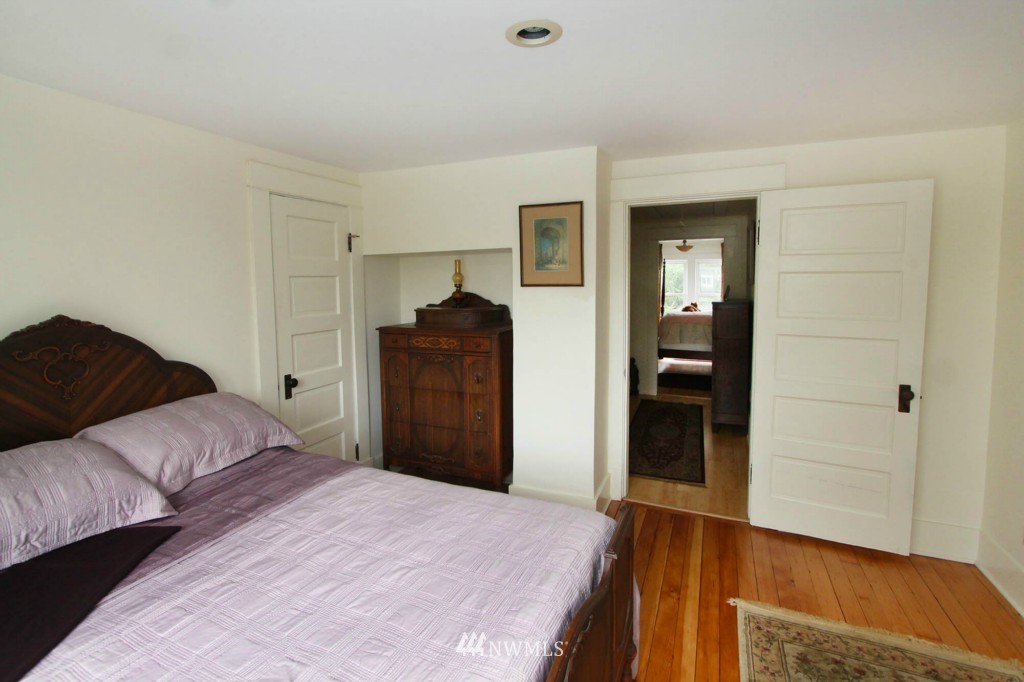 10115 Southwest Bank Road Vashon, WA 98070 - Photo 16 of 23 Gallery Image 16