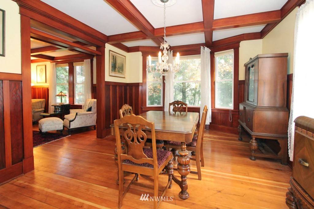 10115 Southwest Bank Road Vashon, WA 98070 - Photo 10 of 23 Gallery Image 10