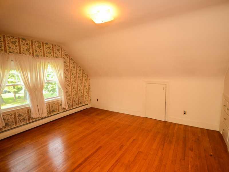 8 Robinson Road Scarborough, ME 04074 - Photo 25 of 34 Bedroom.