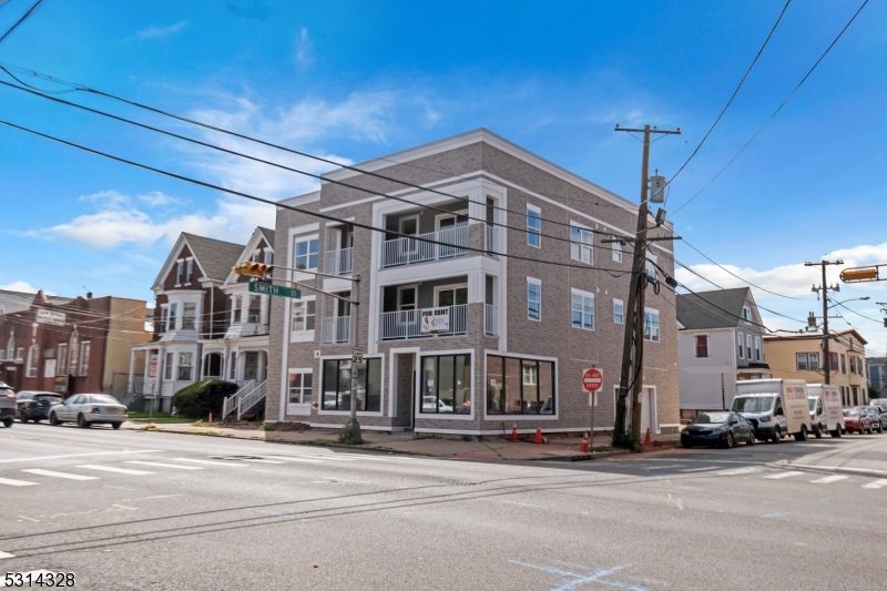 862 East Jersey Street, Unit 5 Elizabeth, NJ 07201 - Photo 3 of 17