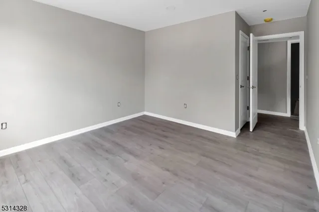 $2,595 | 862 East Jersey Street, Unit 5, Elizabeth, NJ 07201