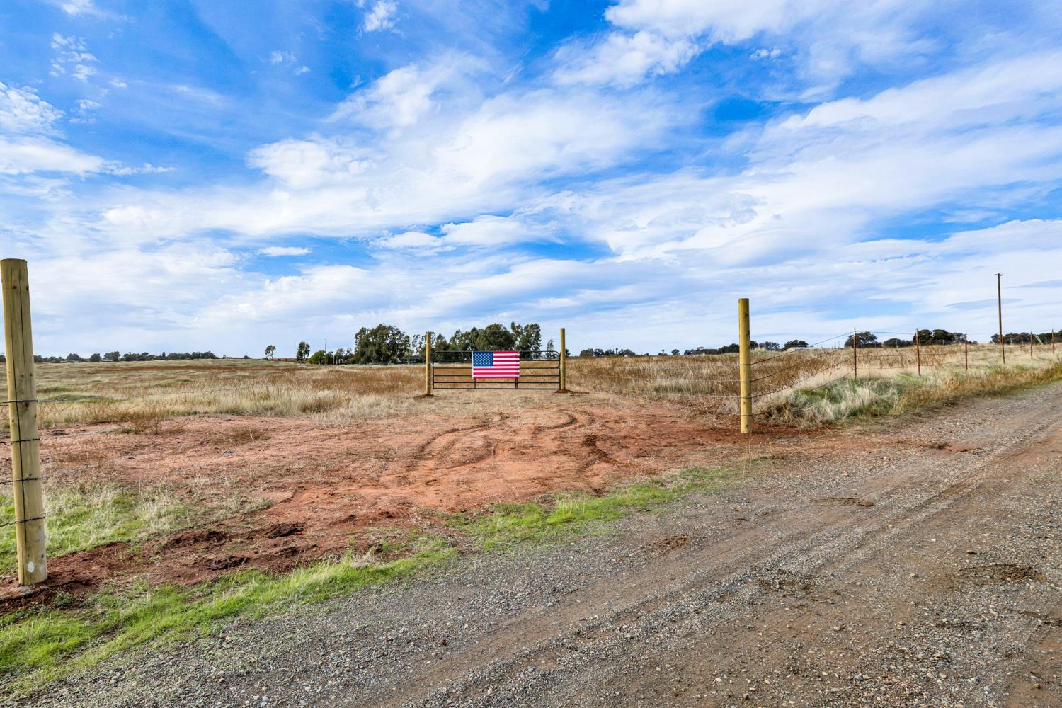 2071 Northridge Road Lincoln, CA 95648 - Photo 9 of 21 a view of a lake with beach