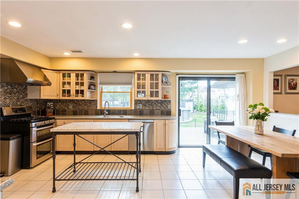 3 Alexander Road East Brunswick, NJ 08816 - Photo 12 of 36 Gallery Image 12