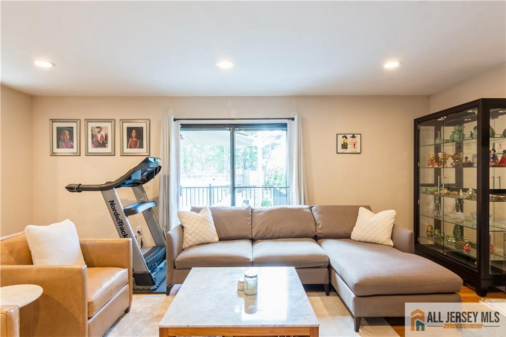 3 Alexander Road East Brunswick, NJ 08816 - Photo 8 of 36 Gallery Image 8