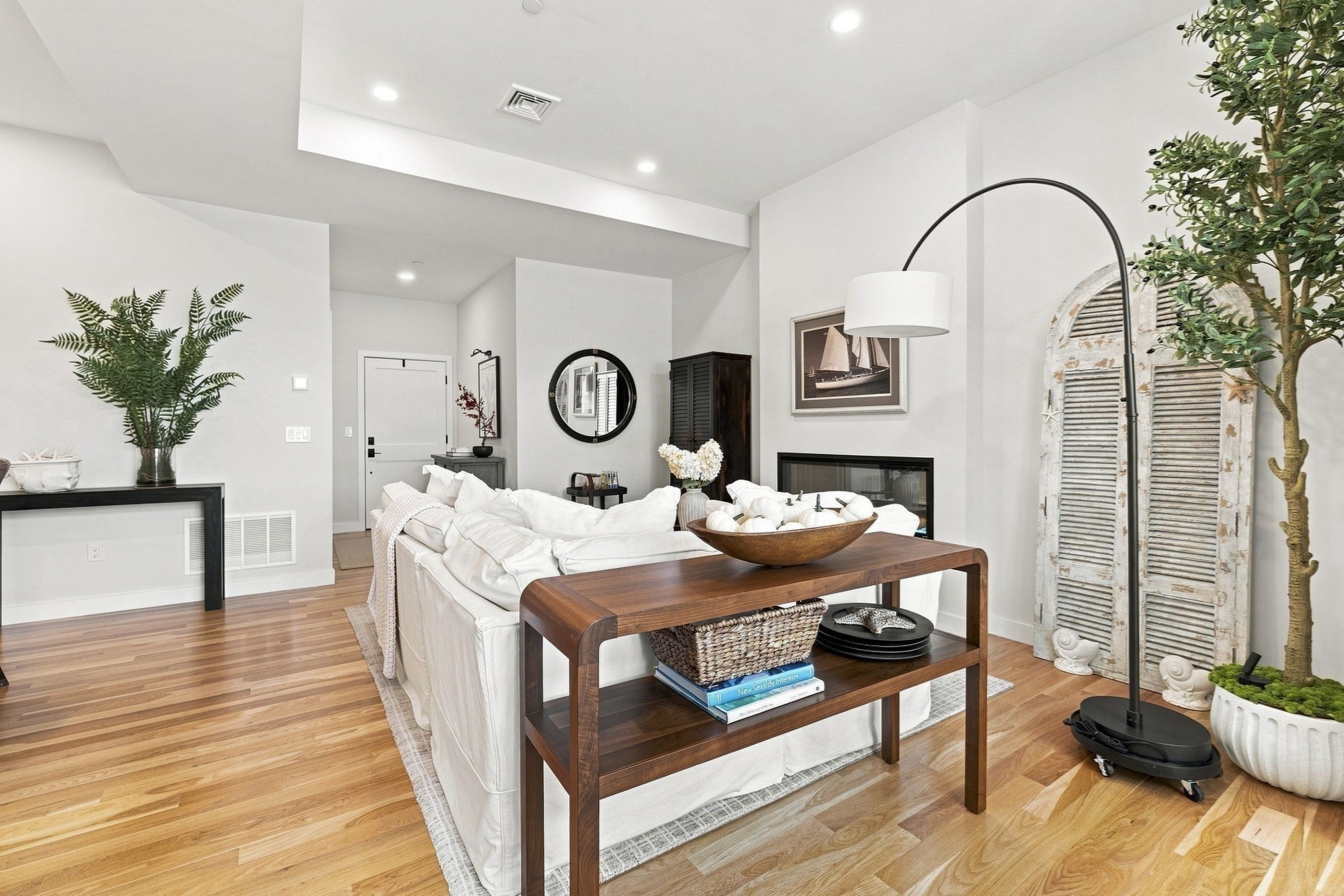 531 Main Street, Unit 2002 Reading, MA 01867 - Photo 6 of 26 Gallery Image 6