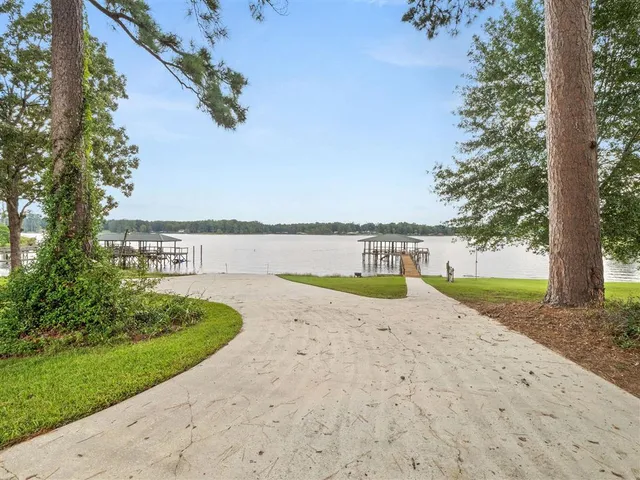 $775,000 | 80 Northstar Lane, Many, LA 71449