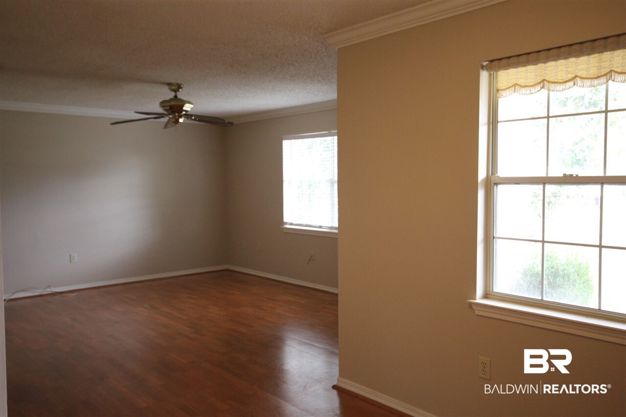 21895 4th Street Silverhill, AL 36576 - Photo 10 of 25