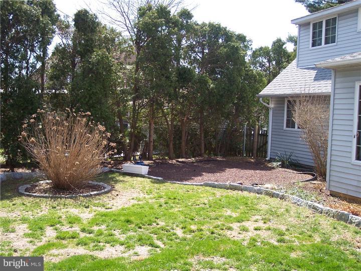 24 Pine Needle Road Levittown, PA 19056 - Photo 18 of 19 Back Yard