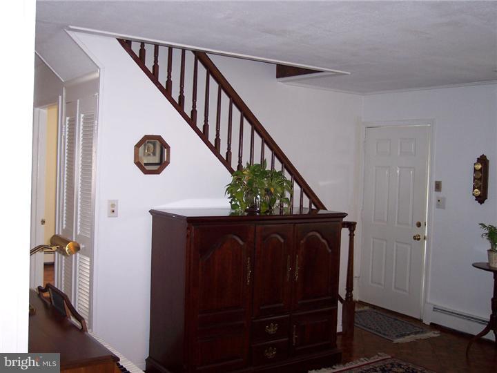 24 Pine Needle Road Levittown, PA 19056 - Photo 3 of 19 Foyer