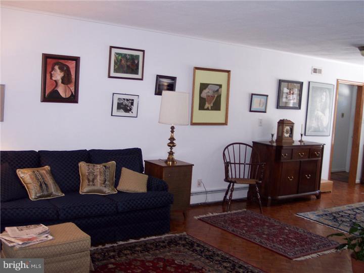 24 Pine Needle Road Levittown, PA 19056 - Photo 4 of 19 Living Room