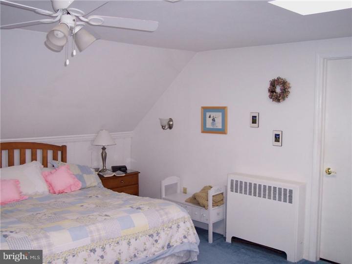 24 Pine Needle Road Levittown, PA 19056 - Photo 8 of 19 Master Bedroom