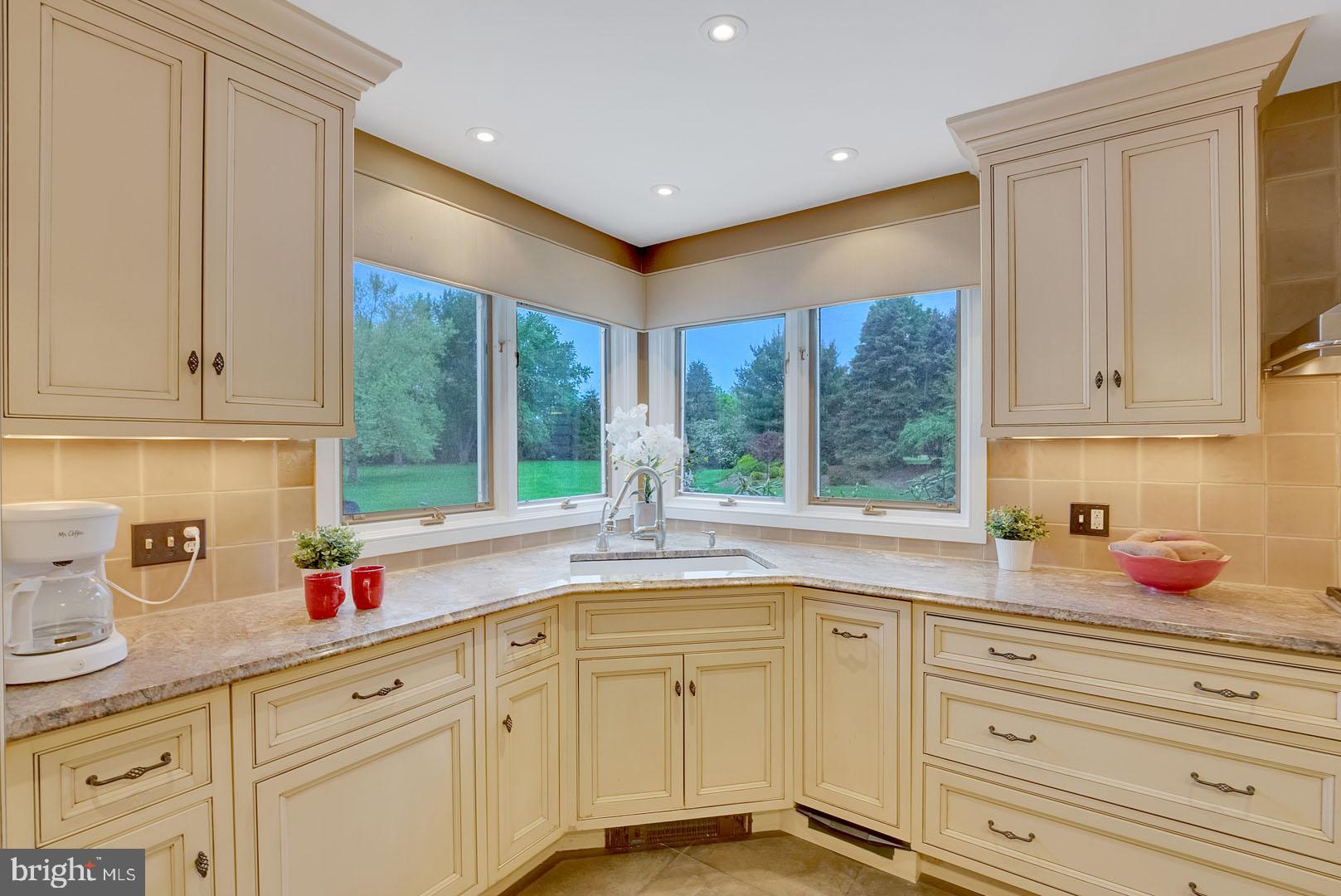 3 Dey Farm Road Princeton Junction, NJ 08550 - Photo 20 of 72 Kitchen