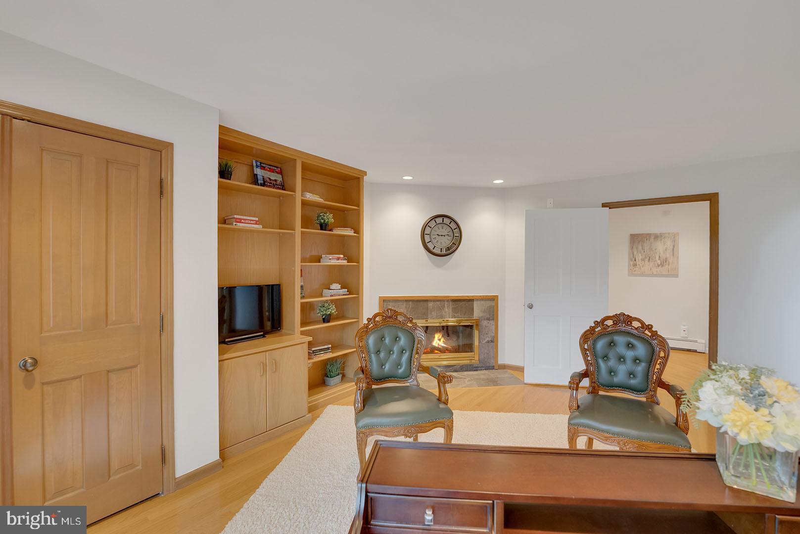 3 Dey Farm Road Princeton Junction, NJ 08550 - Photo 30 of 72 Office with gas fireplace and half bath