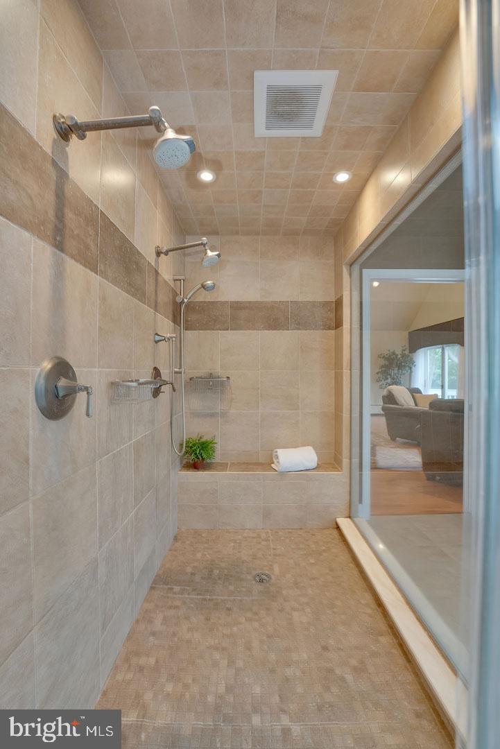 3 Dey Farm Road Princeton Junction, NJ 08550 - Photo 39 of 72 Master bathroom