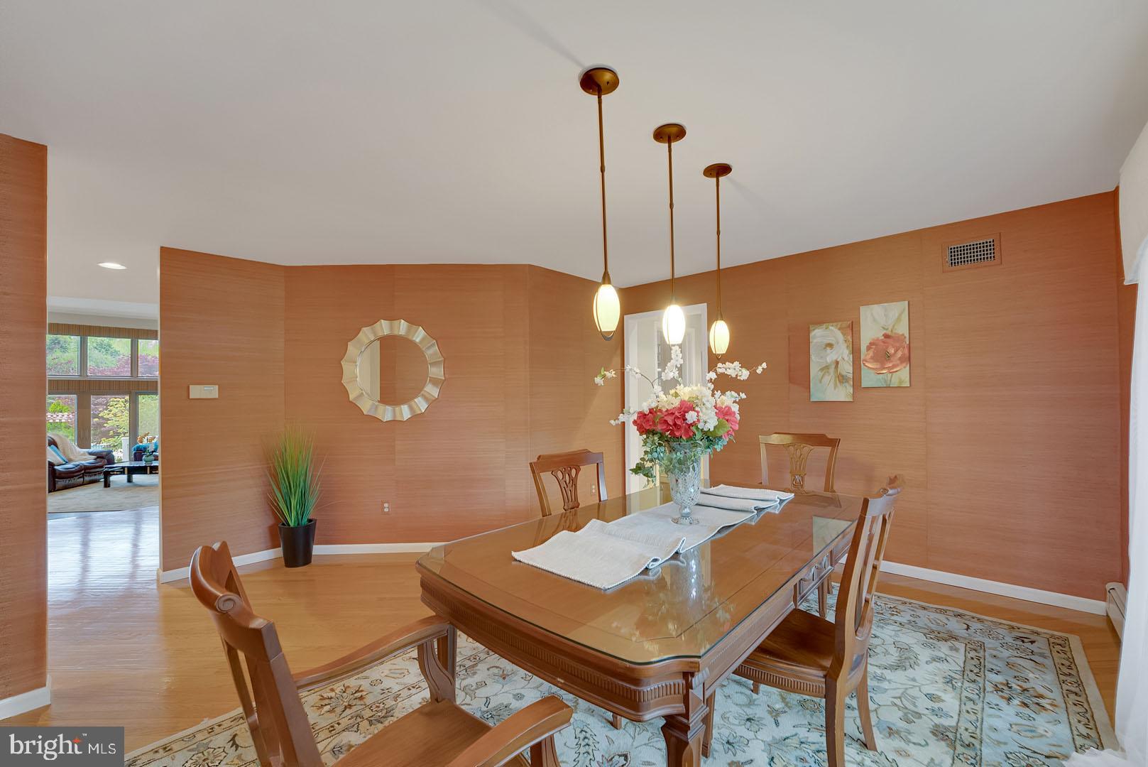 3 Dey Farm Road Princeton Junction, NJ 08550 - Photo 8 of 72 Dining room
