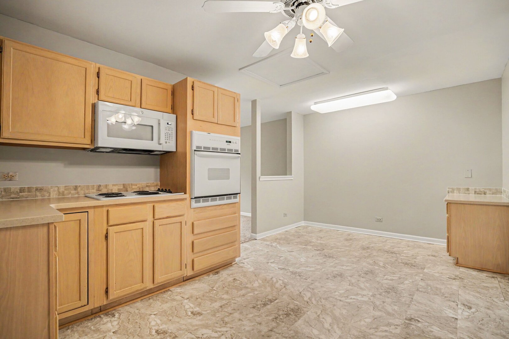 1 Renaissance Place, Unit 3G Palatine, IL 60067 - Photo 5 of 35