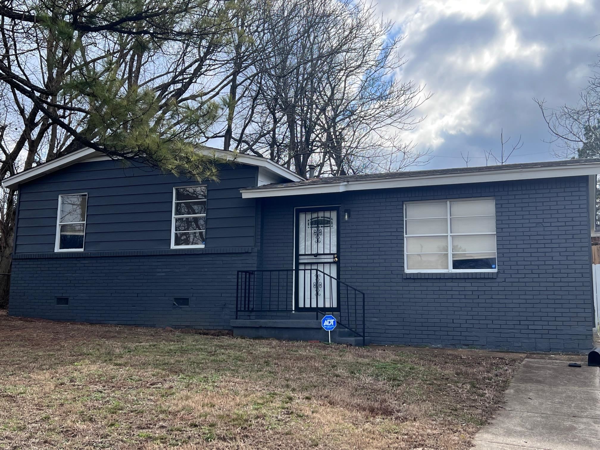 795 West Raines Road Memphis, TN 38109 - Photo 1 of 22 Gallery Image 1