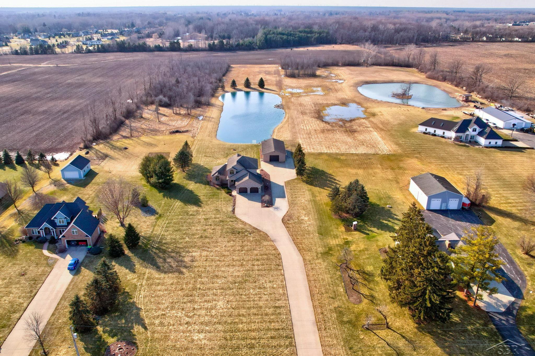 4637 Hackett Road Saginaw, MI 48603 - Photo 61 of 77 50134540-6d320550-7a92-41e5-a784-b14290018007.JPG