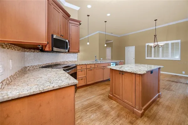 $899,999 | 1471 Briargrove Way, Oldsmar, FL 34677