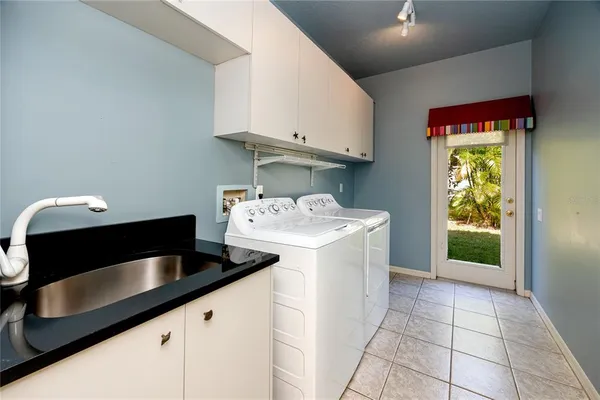 $899,999 | 1471 Briargrove Way, Oldsmar, FL 34677