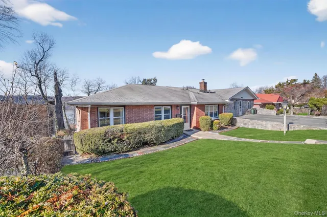 $775,000 | 43 Arthur Place, Yonkers, NY 10701