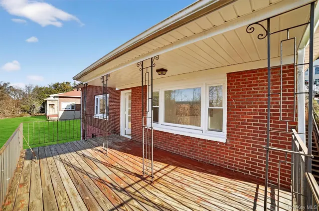 $775,000 | 43 Arthur Place, Yonkers, NY 10701