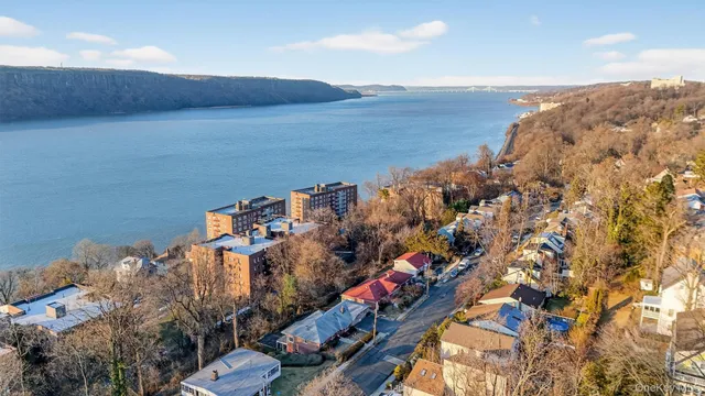 $775,000 | 43 Arthur Place, Yonkers, NY 10701