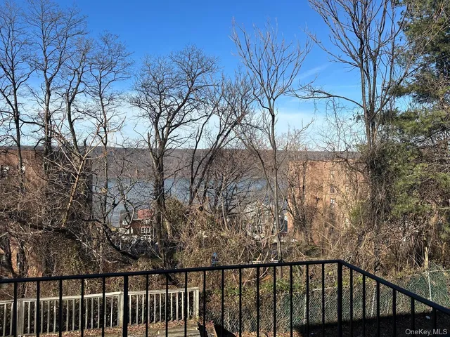 $775,000 | 43 Arthur Place, Yonkers, NY 10701