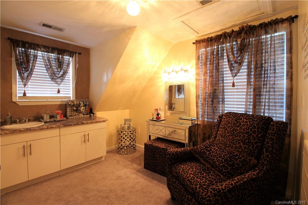 130 Forest Park Road Matthews, NC 28104 - Photo 15 of 19 Gallery Image 15