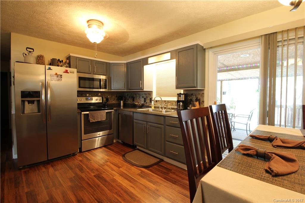 130 Forest Park Road Matthews, NC 28104 - Photo 6 of 19 Gallery Image 6