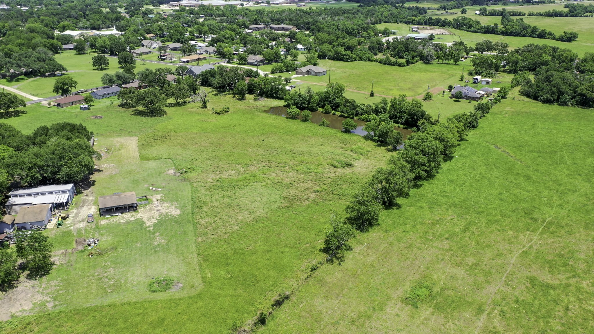 12 Manning Lane Madisonville, TX 77864 - Photo 3 of 6 a view of a garden with an ocean