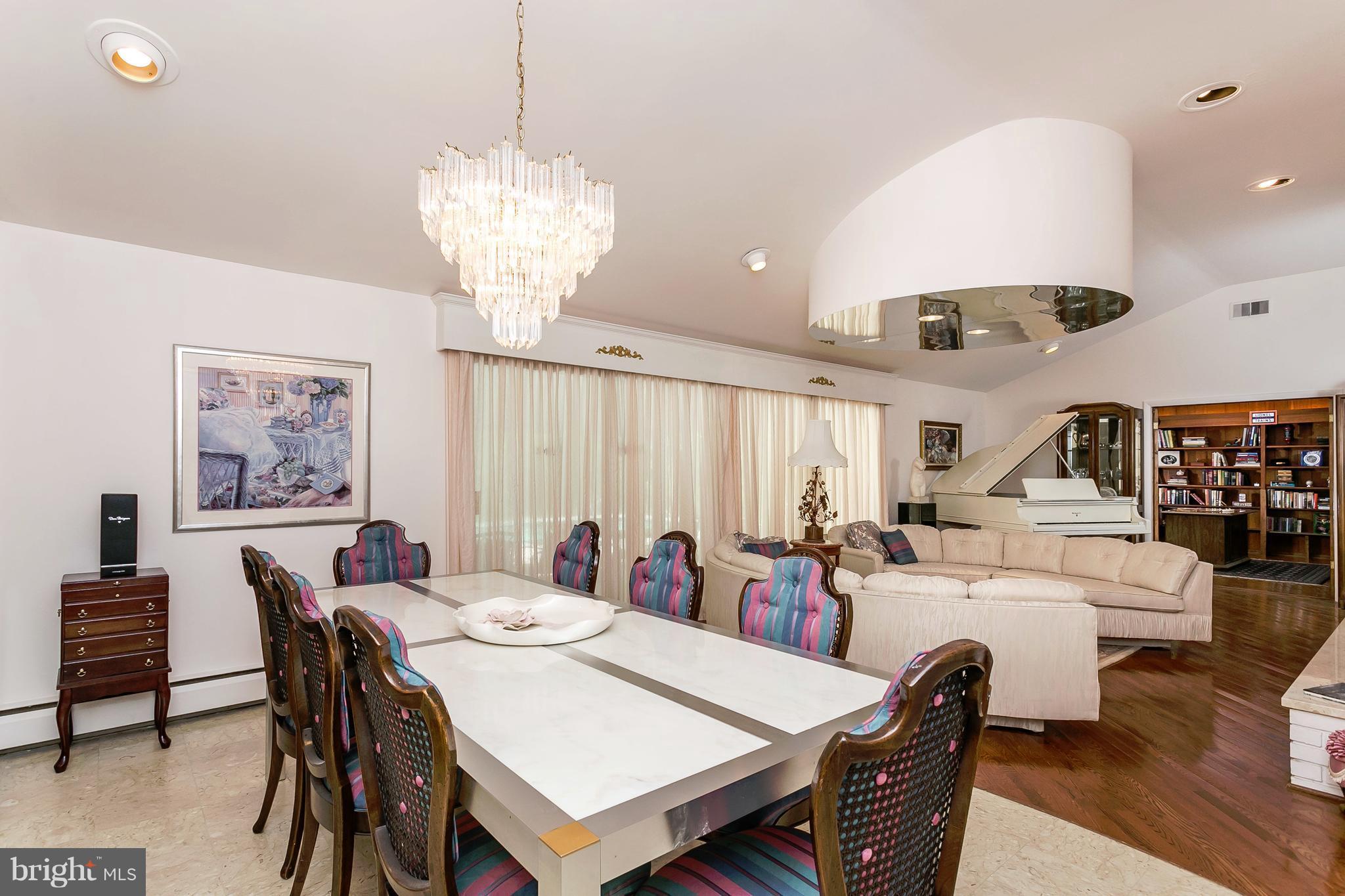 8209 Anita Road Baltimore, MD 21208 - Photo 13 of 29 Dining Room