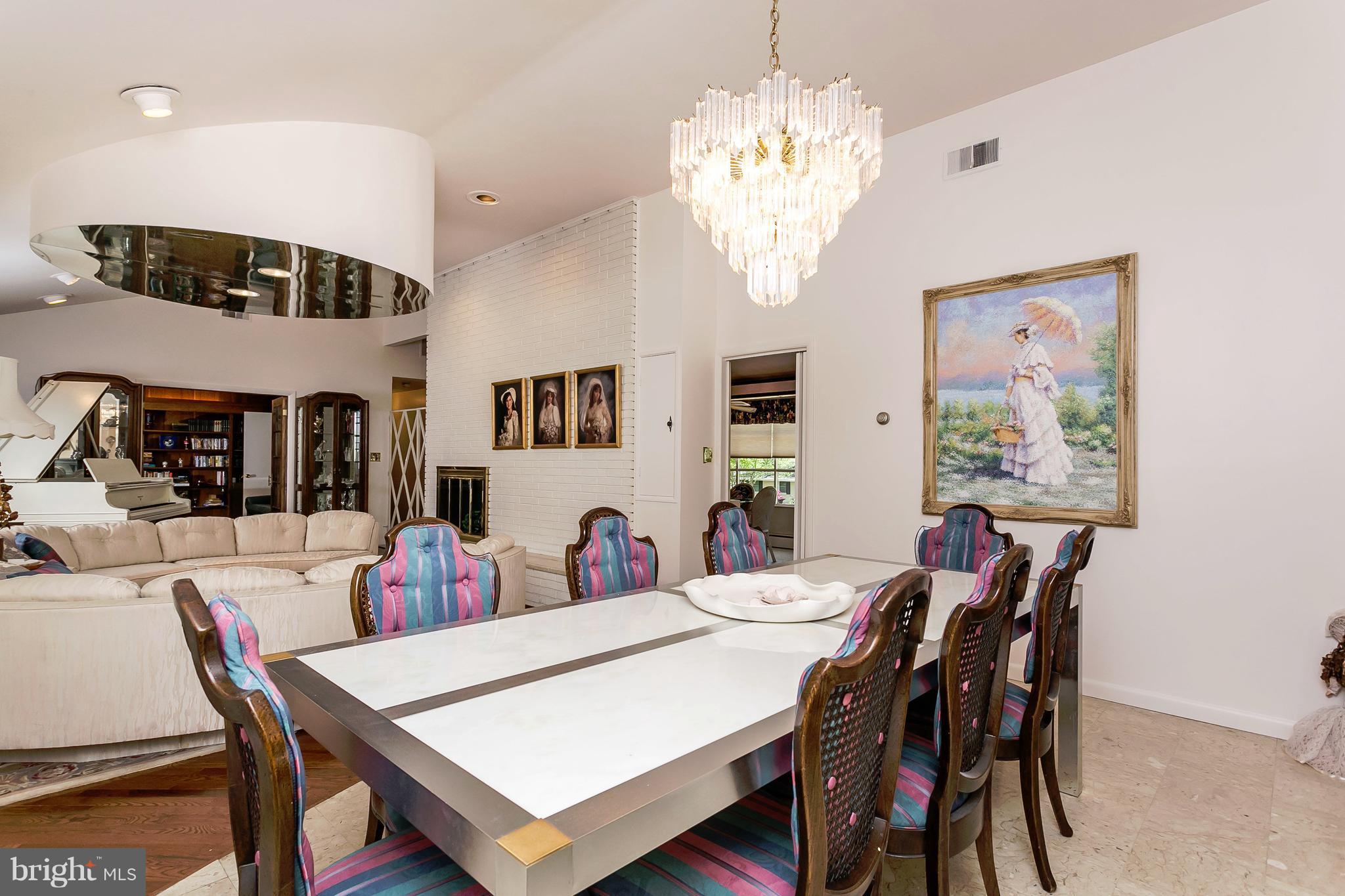 8209 Anita Road Baltimore, MD 21208 - Photo 14 of 29 Dining Room