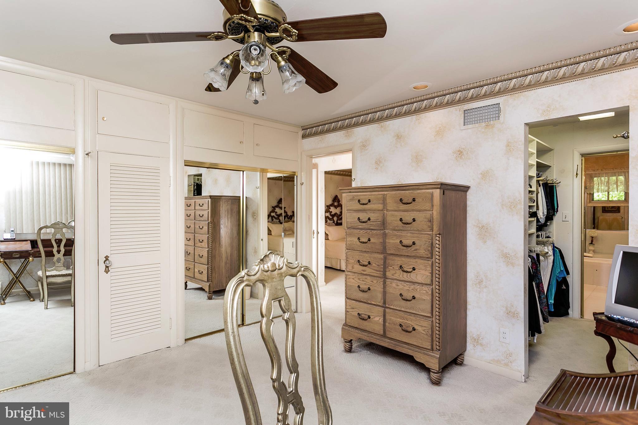 8209 Anita Road Baltimore, MD 21208 - Photo 23 of 29 LARGE SITTING ROOM OFF OF MASTER!