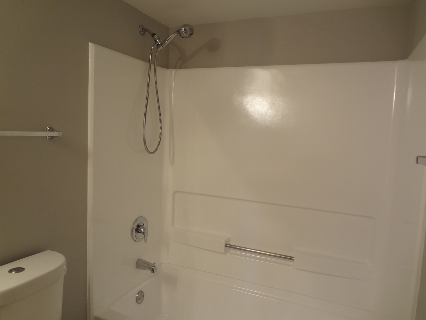 710 Mill Circle, Unit 203 Wheeling, IL 60090 - Photo 16 of 19