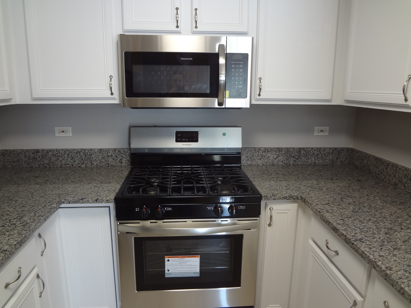 710 Mill Circle, Unit 203 Wheeling, IL 60090 - Photo 6 of 19