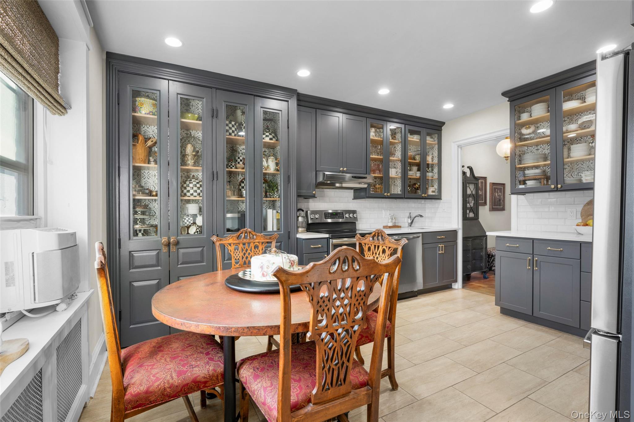 910 Stuart Avenue, Unit 4L Mamaroneck, NY 10543 - Photo 7 of 32