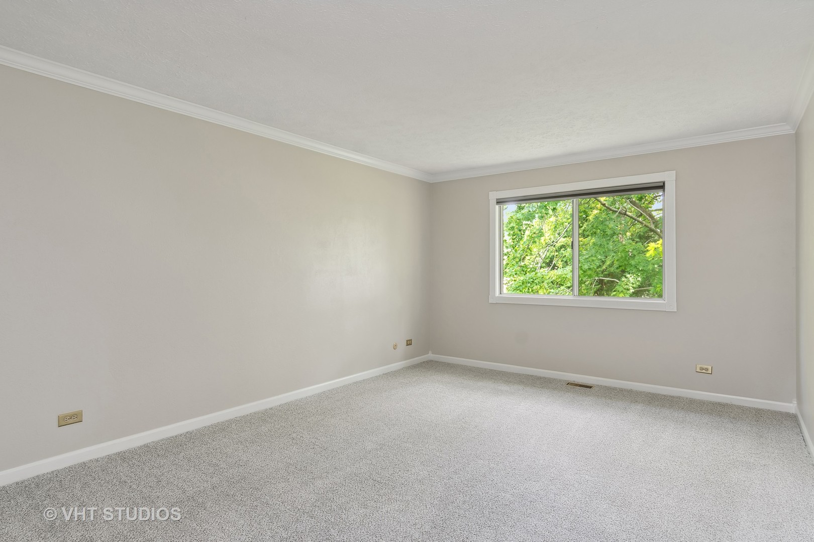 412 Quarry Drive Bolingbrook, IL 60490 - Photo 12 of 23 an empty room with a window