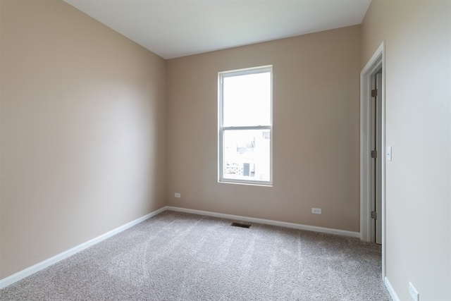 1701 Roger Road Woodstock, IL 60098 - Photo 8 of 17
