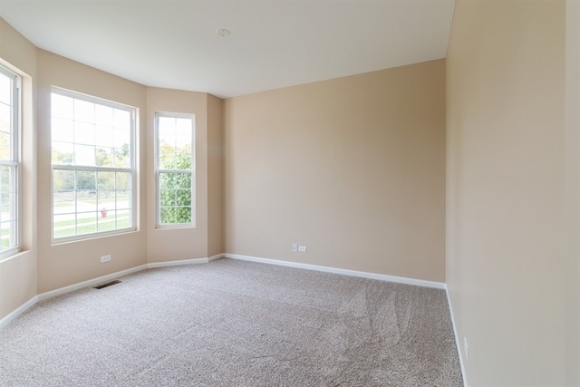1701 Roger Road Woodstock, IL 60098 - Photo 10 of 17