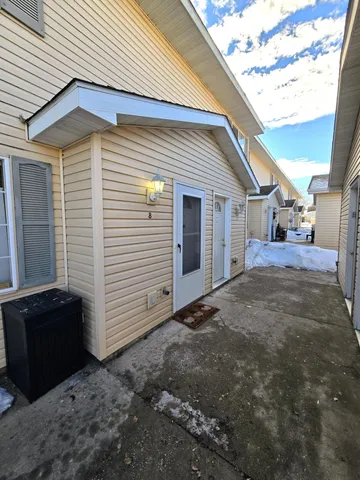 $149,900 | 915 7th Street, Unit 8, Jordan, MN 55352