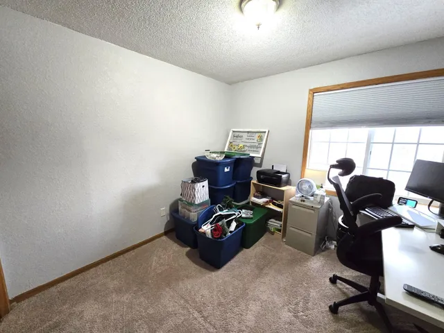 $149,900 | 915 7th Street, Unit 8, Jordan, MN 55352