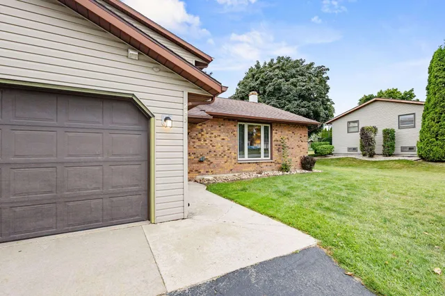 $699,900 | 235 North 18th Avenue, Sturgeon Bay, WI 54235